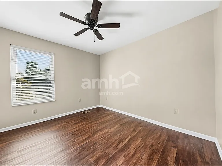 2626 Sterling Trce — Photo 14