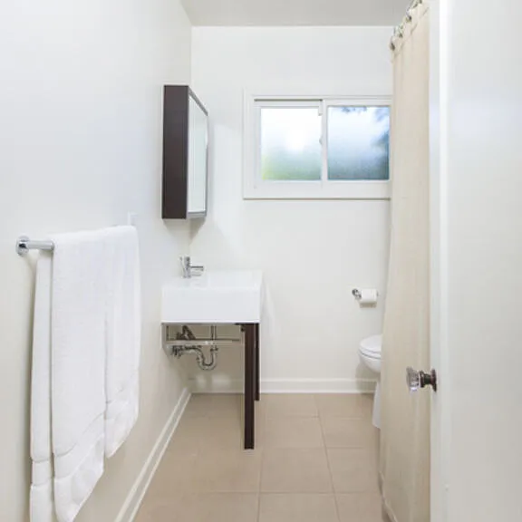 8842 Dorrington Ave — Photo 14