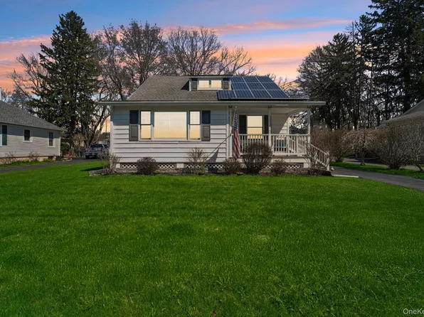 15 Rose Place, Central Valley, NY 10917