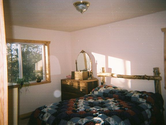 3rd image of 135 Cradleboard Ct