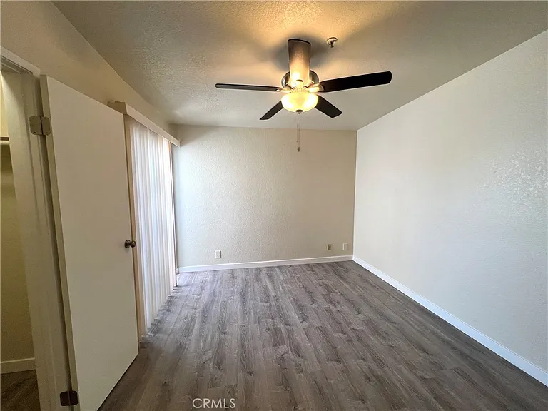 4307 W 142nd St #9 — Photo 10