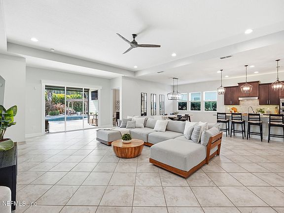 2nd image of 801 MONTAGUE Drive