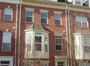 5111 Gardner Dr, Alexandria, VA 22304