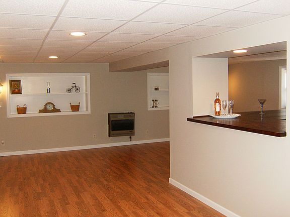 basement, finished with bar!