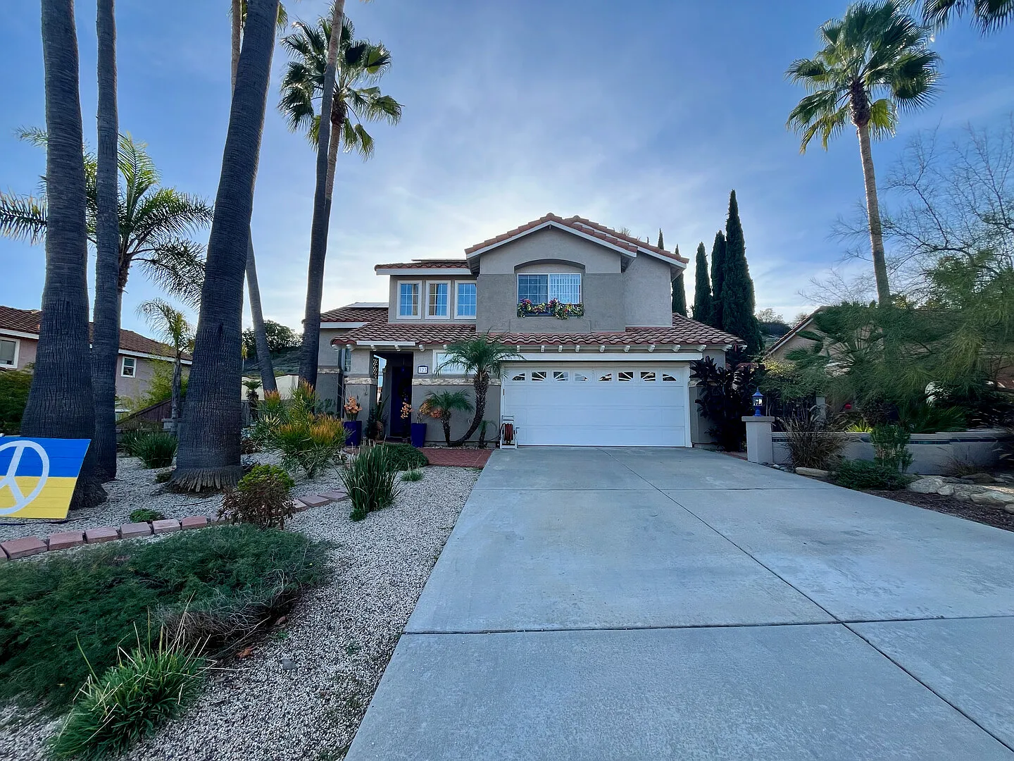 Indoor/Outdoor Living at our Artsy Home in Sunny SoCal — Photo 3