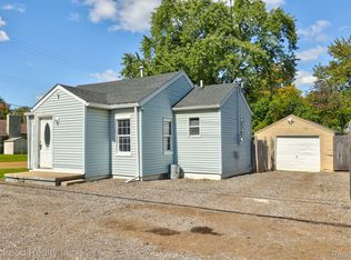 4083 Richfield Rd, Flint, MI 48506
