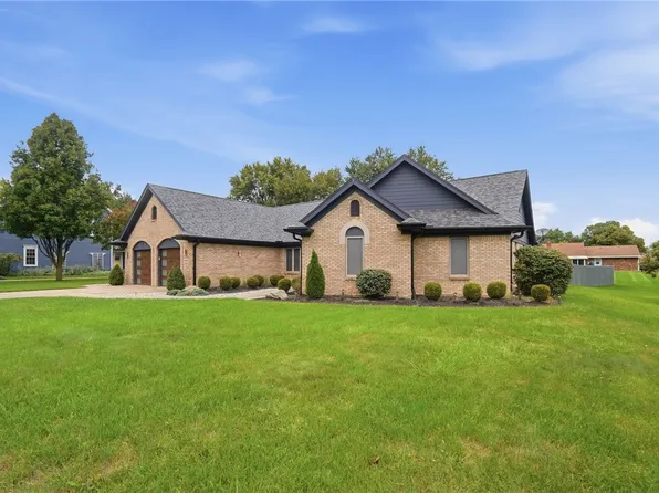 1665 Haley Dr, Dayton, OH 45458