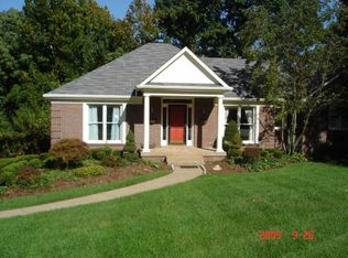 7813 Cliffs Edge Ct, Louisville, KY 40241