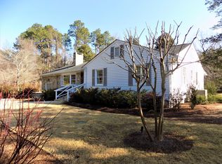 155 Riding Ln, Southern Pines, NC 28387