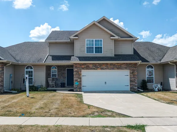 1703B Timber Wolf Ln, Mahomet, IL 61853