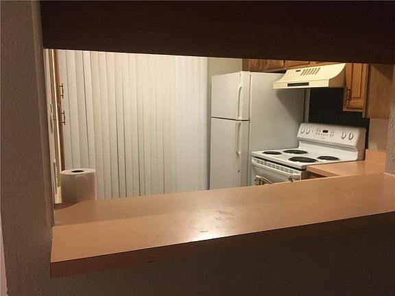 5th image of 6046 Stoneybrook Dr
