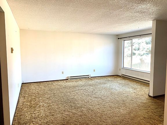 2nd image of 705 W Court Ave