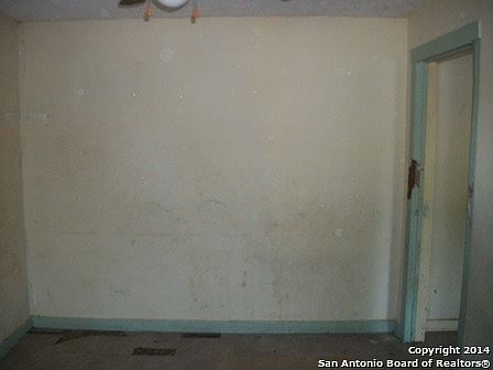 2nd image of 222 Jesse St