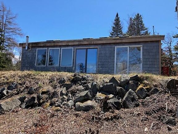 4th image of 403 Mooseneck Road