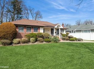 2959 Carlyle Rd, Wantagh, NY 11793