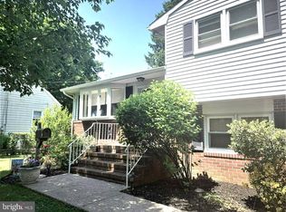 31 Esther Ave, Ewing, NJ 08618
