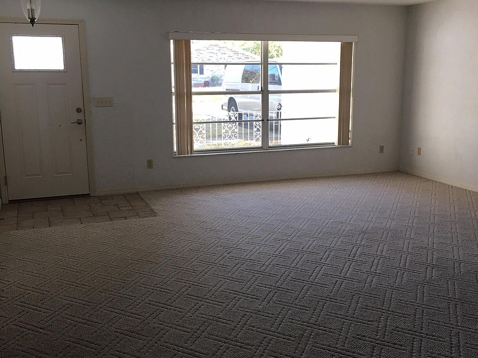1st image of 113 Colina Pl