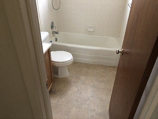 4th image of 2700 Tennessee St NE #B