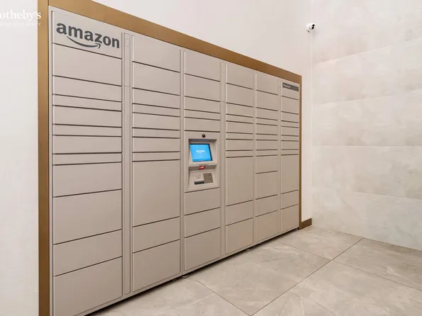 45-30 Pearson Street image 15 of 19