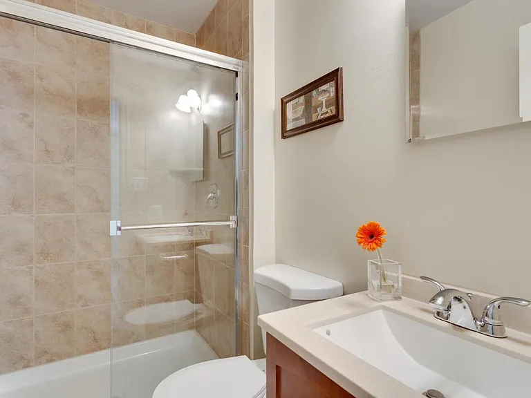 9884 High Water Ct — Photo 11