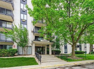 9701 N Dee Rd Unit 6M, Niles, IL 60714