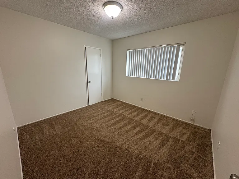 226 E Orlando Way — Photo 8