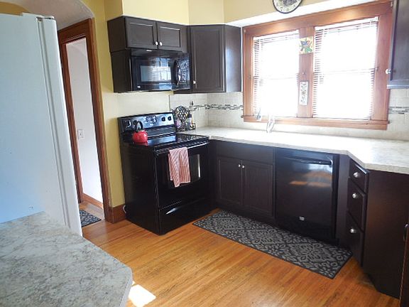 5th image of 34 Gorton Ave