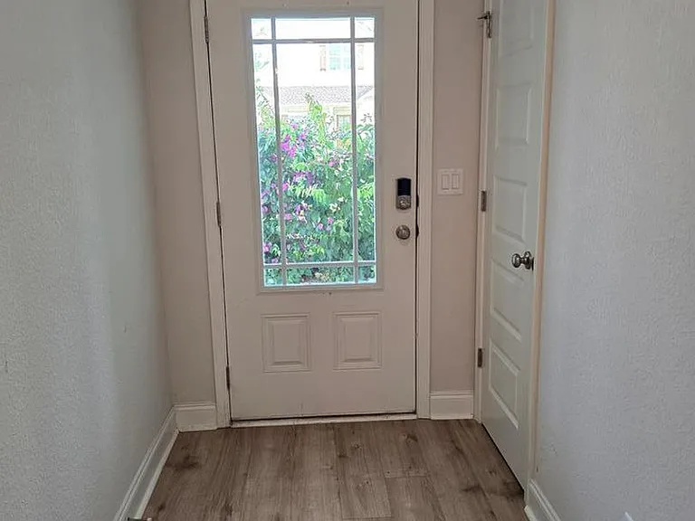5175 Grand Oak Cir — Photo 2
