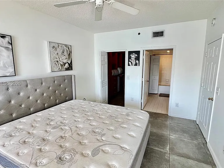 3255 NE 184th St #12408 — Photo 12