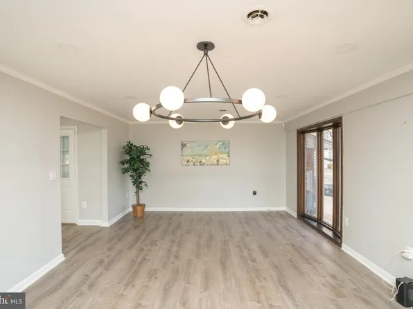 907 Reece Rd, Severn, MD 21144