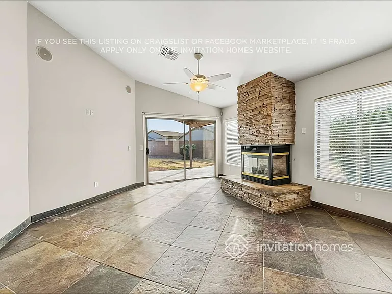 3042 S 64th Ave — Photo 6