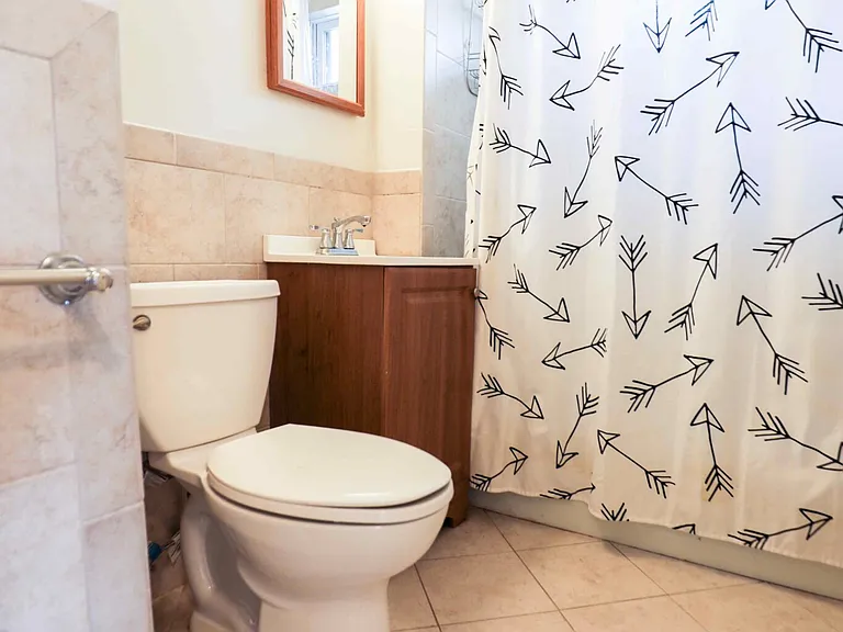 548 Washington St #3 — Photo 6