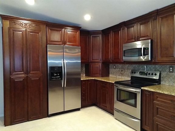 5th image of 10425 W Deep Creek Blvd