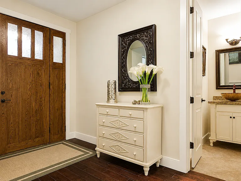 4904 Nevis Dr — Photo 3