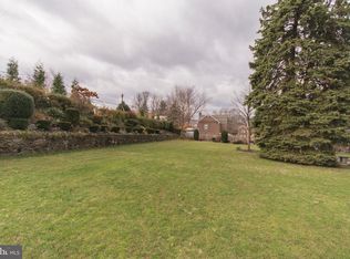 608 Markle St, Philadelphia, PA 19128