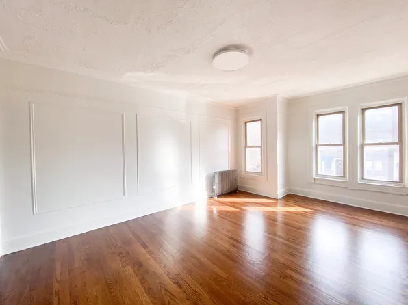 1656 Eighth Avenue image 1 of 4