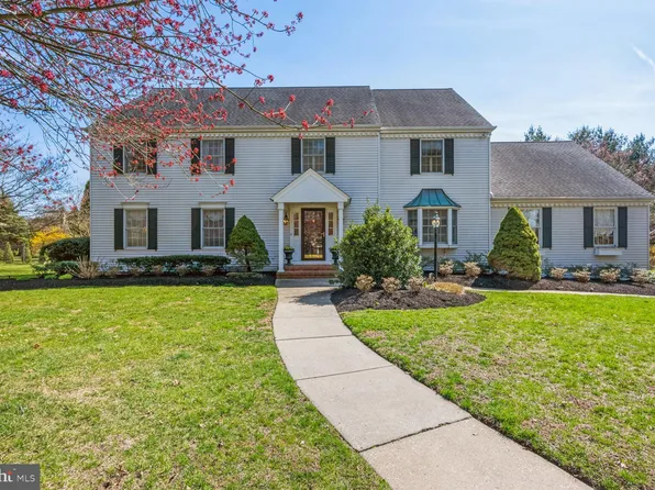 404 E Oak Ave, Moorestown, NJ 08057