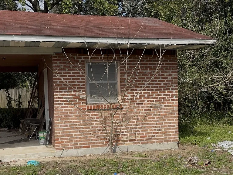 423 Love St — Photo 7