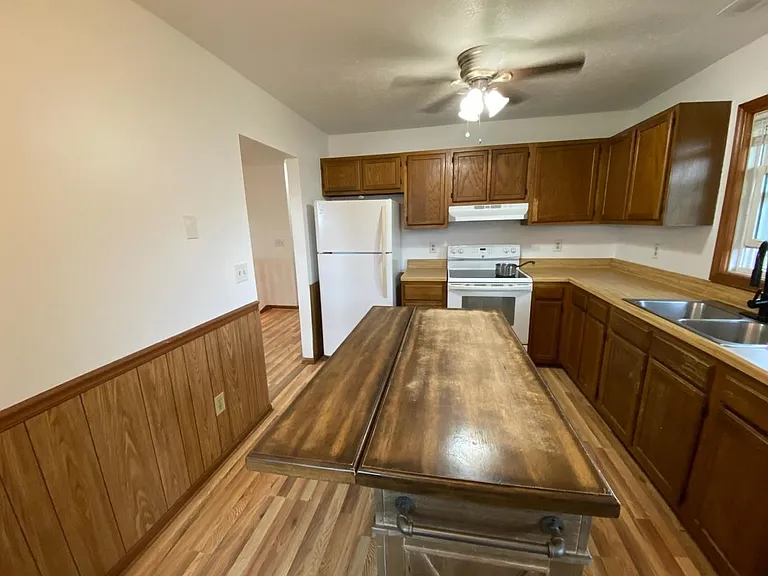 1819 Bishop Rd — Photo 11