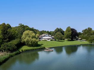 366 Cobb Rd, Water Mill, NY 11976