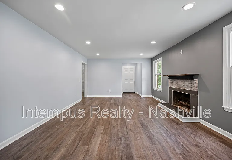 804 Norwalk Dr — Photo 6