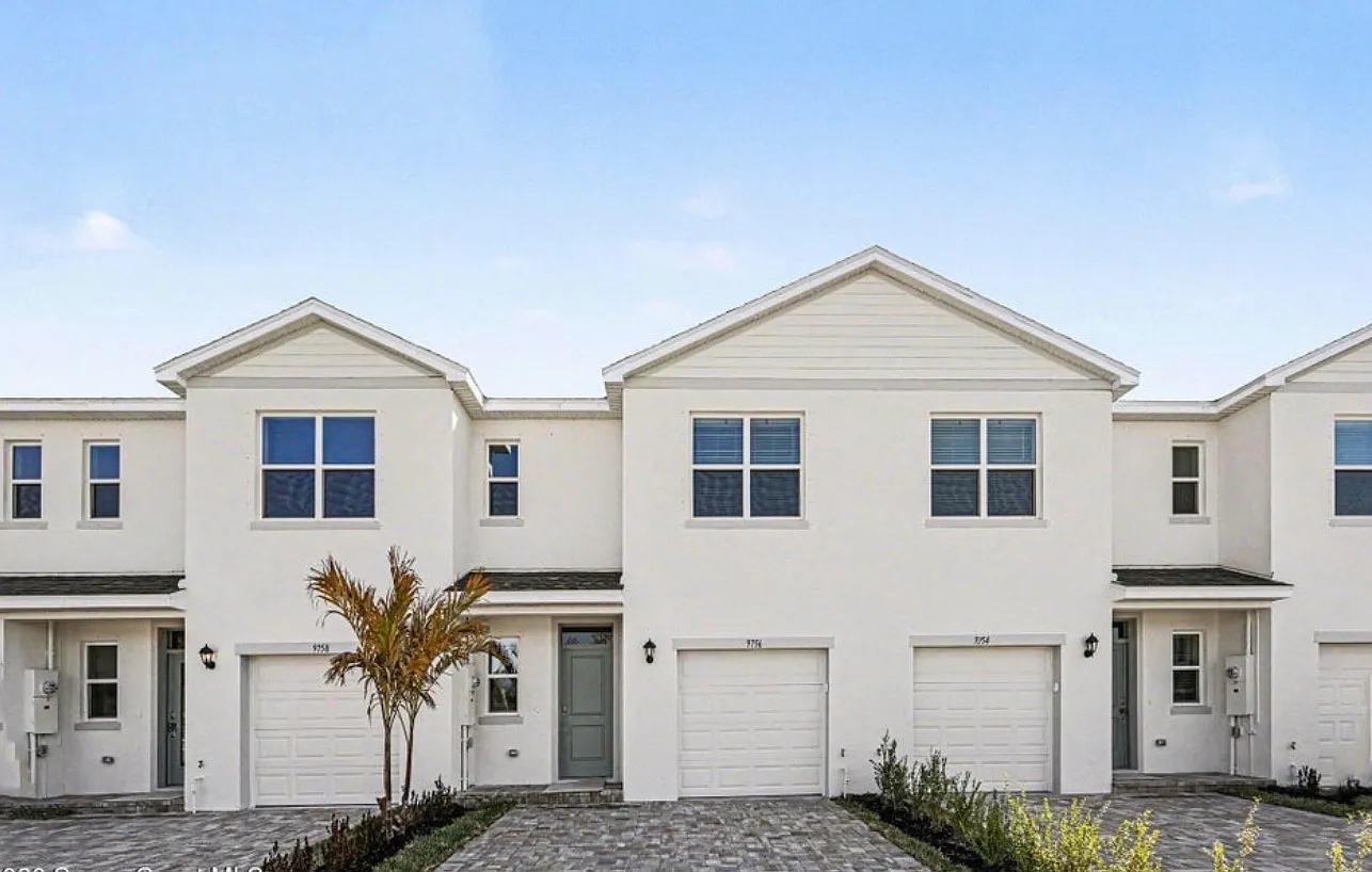 3 bed, 2.5 bath, 1463 sqft, $2,399 — Photo 4