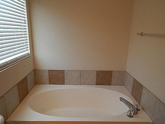 5th image of 3625 Belvidere Ct