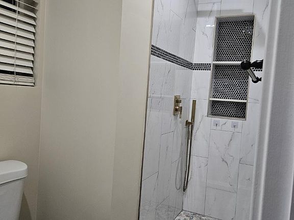 4th image of 9608 Dorrington Ave #9608