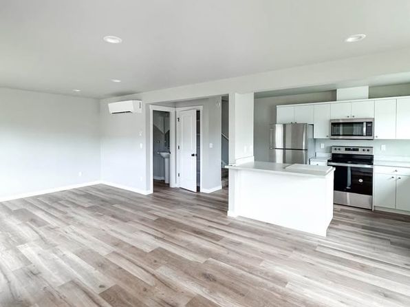 1036 Sumas Ave #D
