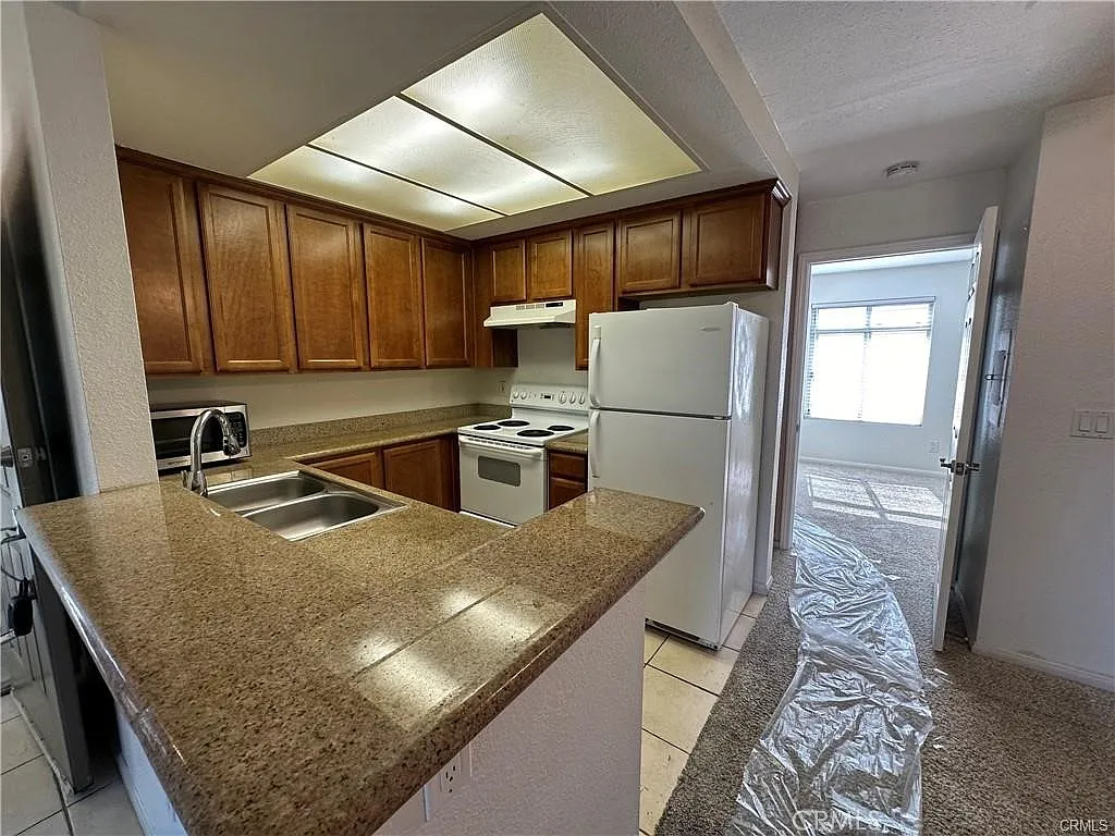 Building Photo - 432 Edgehill Ln