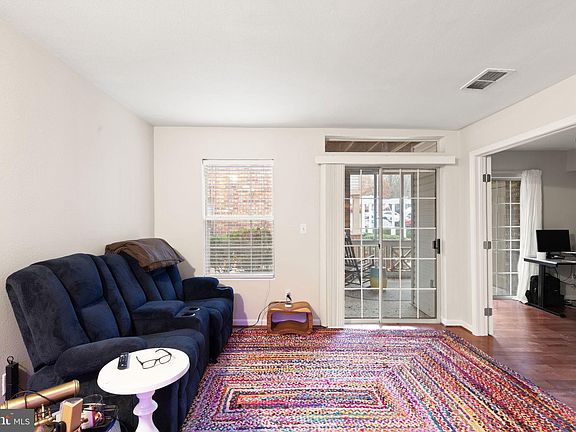 5th image of 608 Churchill Rd Unit 608E
