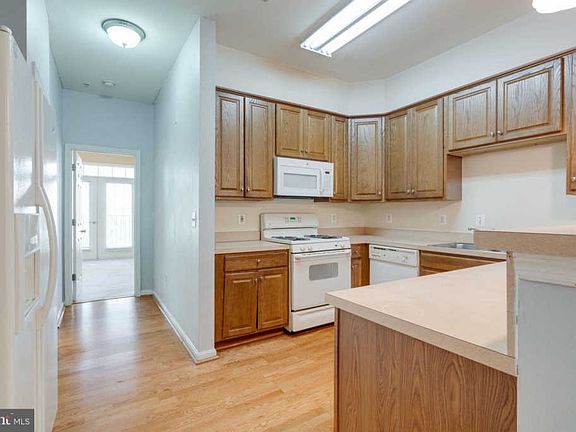 2nd image of 1855 Cedar Cove Way #20