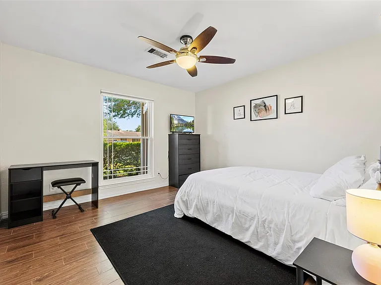 6031 McKnight St — Photo 29