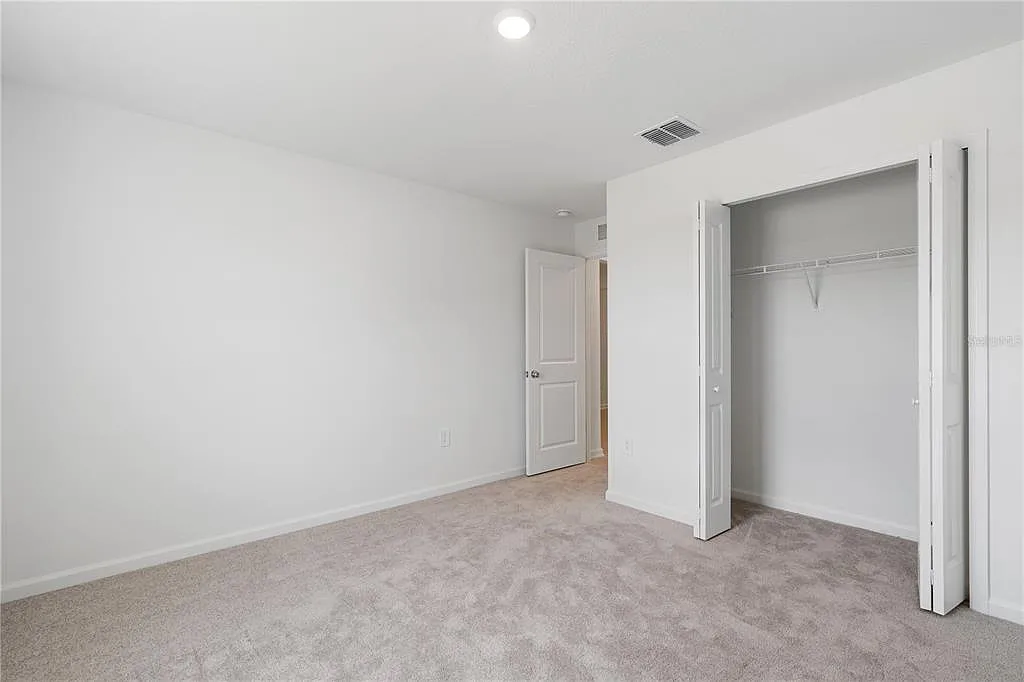 4 bed, 3.0 bath, 2174 sqft, $2,195 — Photo 4